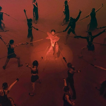 A cover of "Majestic" cluster. The owner is amepm. The cluster consists of 3 elements.