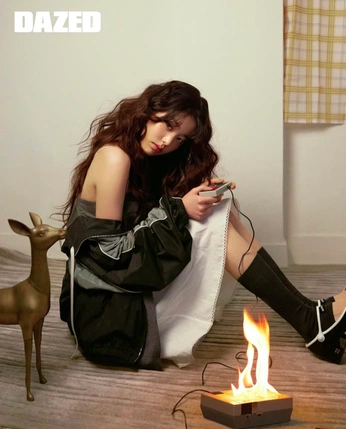 A cover of "wonyoung" cluster. The owner is lynnlenn. The cluster consists of 27 elements.