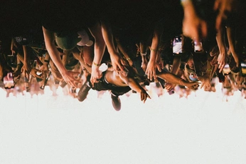 A cover of "summer" cluster. The owner is inluvwdacoco. The cluster consists of 3 elements.