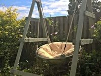 A cover of "DiY Furniture" cluster. The owner is d.hellboy. The cluster consists of 1 element.