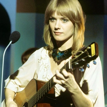 A cover of "music" cluster. The owner is lynkladaki. The cluster consists of 23 elements.