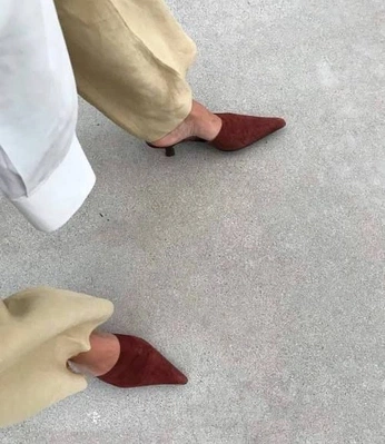 A cover of "shoes" cluster. The owner is vvictoriareis. The cluster consists of 8 elements.