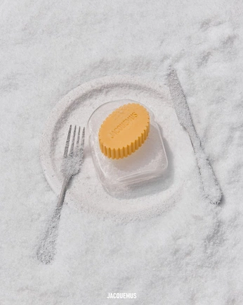 A cover of "SNOW & ICE" cluster. The owner is bgracecx. The cluster consists of 28 elements.