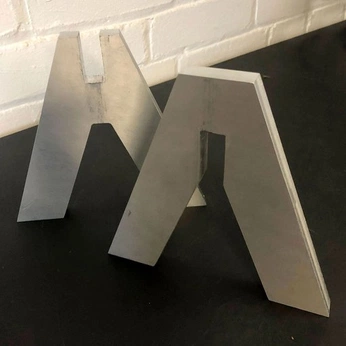 A cover of "sheet metal" cluster. The owner is tinosolo. The cluster consists of 28 elements.