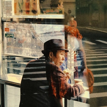 A cover of "analog" cluster. The owner is luques. The cluster consists of 14 elements.