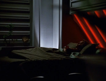 A cover of "DR / Star Trek" cluster. The owner is shiftinguniverse. The cluster consists of 6 elements.