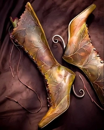 A cover of "Fawn" cluster. The owner is nostalgelle. The cluster consists of 17 elements.