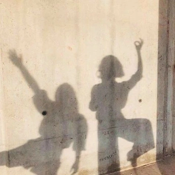 A cover of "Icónicas" cluster. The owner is danielalala. The cluster consists of 6 elements.