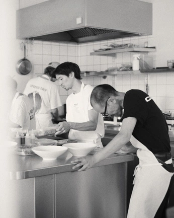 A cover of "Elm Restaurant - April" cluster. The owner is thomasagoglia. The cluster consists of 10 elements.