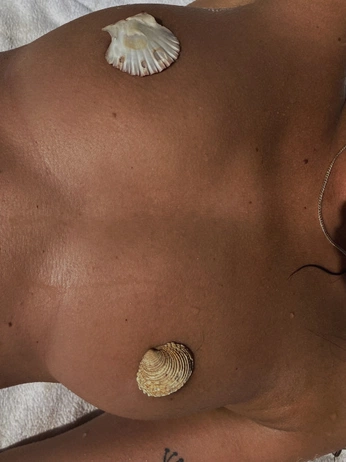 A cover of "light cluster" cluster. The owner is adrse. The cluster consists of 11 elements.