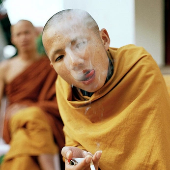 A cover of "Mood" cluster. The owner is 44888. The cluster consists of 26 elements.