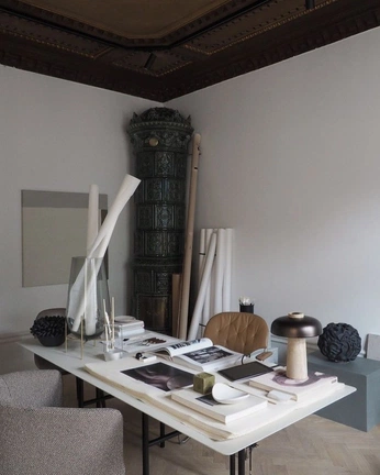 A cover of "Interior" cluster. The owner is kingwilly. The cluster consists of 2 elements.