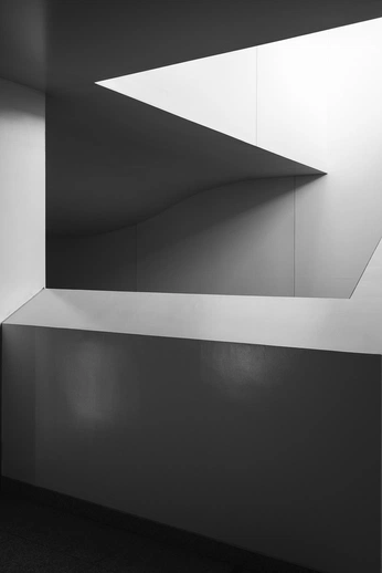 A cover of "Arquitetura Brutalista" cluster. The owner is gardendigital. The cluster consists of 16 elements.