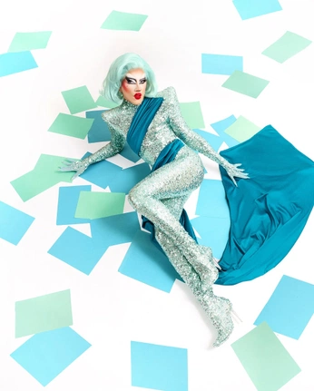 A cover of "Punani" cluster. The owner is cley.mtl. The cluster consists of 7 elements.