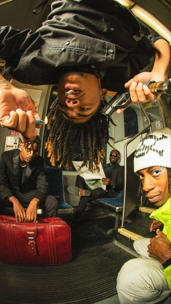 A cover of "underground hiphop" cluster. The owner is vacuumvadim. The cluster consists of 24 elements.