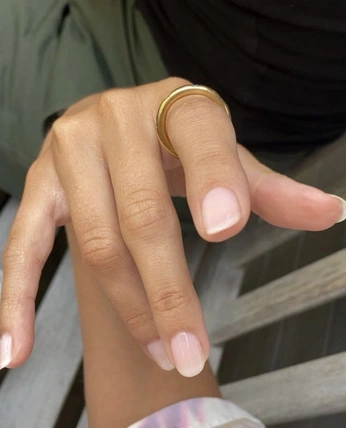 A cover of "Nails" cluster. The owner is justinelab. The cluster consists of 2 elements.