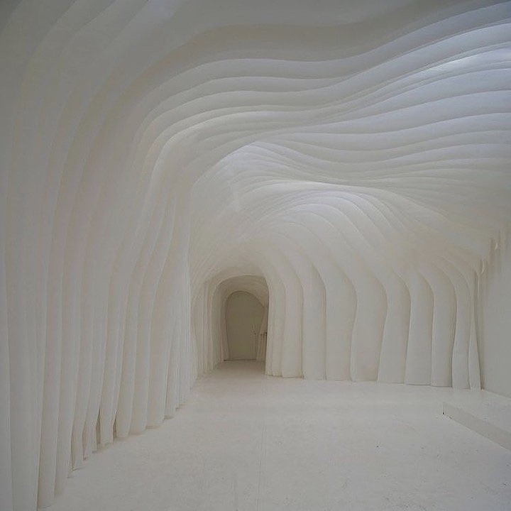 An image added by numi on Feb 06, 2022. May present: building, architecture, wood, olga sanina and marcelo dantas.