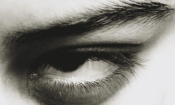 A cover of "Makeup" cluster. The owner is mewig. The cluster consists of 1 element.