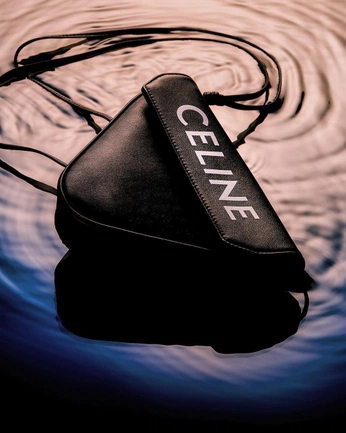 A cover of "Luxe" cluster. The owner is zqqqu. The cluster consists of 4 elements.