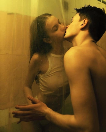 A cover of "🧽" cluster. The owner is creativemar. The cluster consists of 3 elements.