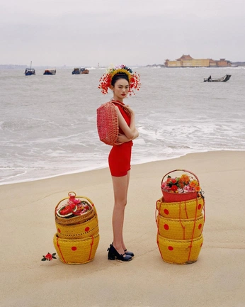 A cover of "china" cluster. The owner is cristinagarciade. The cluster consists of 2 elements.