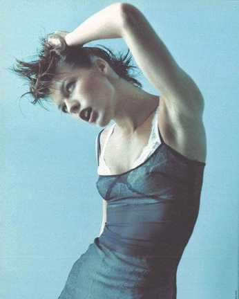 A cover of "06" cluster. The owner is manilovefolklore. The cluster consists of 8 elements.