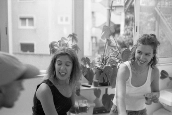 A cover of "Random" cluster. The owner is byandreavaldes. The cluster consists of 2 elements.