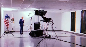 A cover of "Indoor Cinematography" cluster. The owner is deep.savalia. The cluster consists of 18 elements.