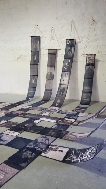 A cover of "Goethe Institut" cluster. The owner is karmasamten. The cluster consists of 31 elements.