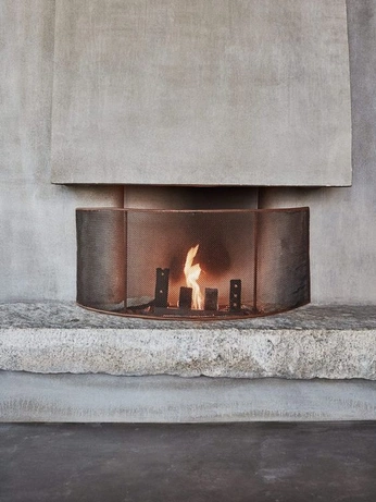 A cover of "Forrester" cluster. The owner is byandreavaldes. The cluster consists of 21 elements.