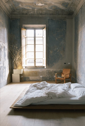 A cover of "Interior" cluster. The owner is margotduboin. The cluster consists of 1 element.