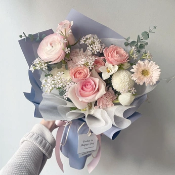 A cover of "Flower shop" cluster. The owner is justmelauren. The cluster consists of 8 elements.