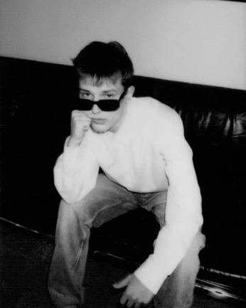 A cover of "Photoshot" cluster. The owner is qays.q. The cluster consists of 39 elements.