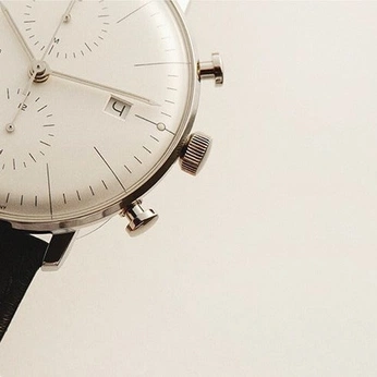 A cover of "Luxury" cluster. The owner is ryanwalker.ux. The cluster consists of 5 elements.