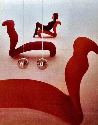 A cover of "Chaise Lounge" cluster. The owner is asha999. The cluster consists of 14 elements.