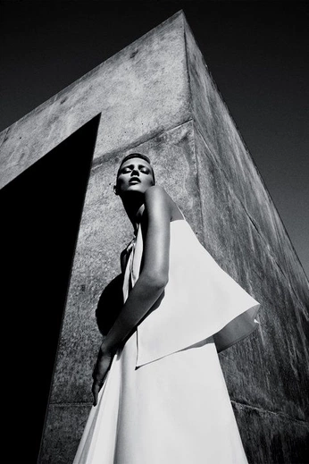 A cover of "hirsh at work" cluster. The owner is ashleybatz. The cluster consists of 21 elements.