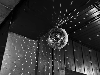 A cover of "evenement" cluster. The owner is cmdeline2024. The cluster consists of 1 element.