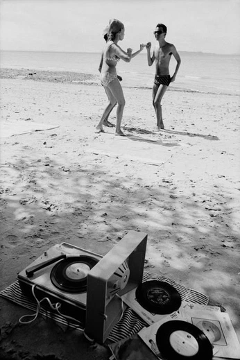 A cover of "Beach jams" cluster. The owner is ligykun. The cluster consists of 1 element.