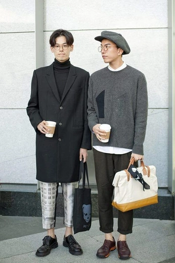 A cover of "Fashion Style" cluster. The owner is ewall. The cluster consists of 62 elements.