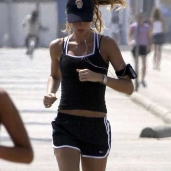 A cover of "Active Wear" cluster. The owner is kimba. The cluster consists of 43 elements.