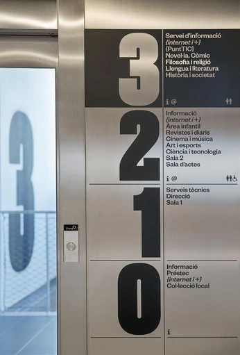 A cover of "HAUS16" cluster. The owner is krm. The cluster consists of 19 elements.