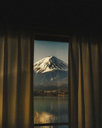 A cover of "Photography" cluster. The owner is soloamente. The cluster consists of 2 elements.