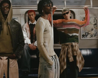 A cover of "group shotss" cluster. The owner is ashleycierraa. The cluster consists of 39 elements.