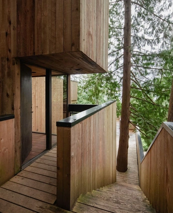 A cover of "Home" cluster. The owner is josespinola. The cluster consists of 32 elements.