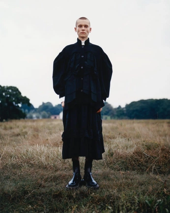 A cover of "Outdoors" cluster. The owner is namaste.oomm. The cluster consists of 24 elements.