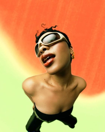 A cover of "AD" cluster. The owner is hypefather. The cluster consists of 2 elements.