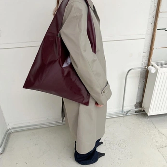 A cover of "Bag" cluster. The owner is lucasitalo. The cluster consists of 1 element.