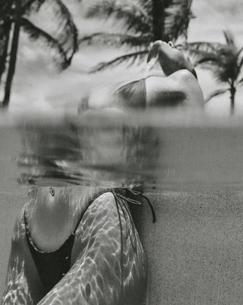 A cover of "Photography" cluster. The owner is ashrafbd7. The cluster consists of 4 elements.