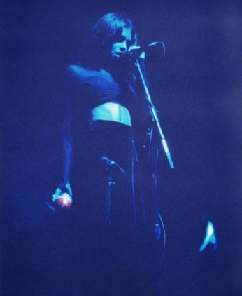 A cover of "style" cluster. The owner is alisssse. The cluster consists of 3 elements.