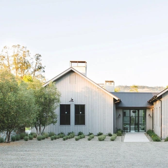 A cover of "ev" cluster. The owner is henaoz. The cluster consists of 1 element.